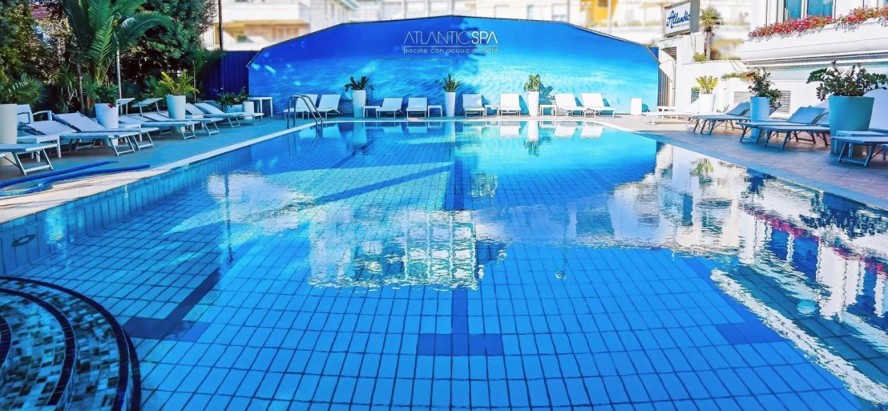 Atlantic Hotel & Spa Riccione Esterno foto