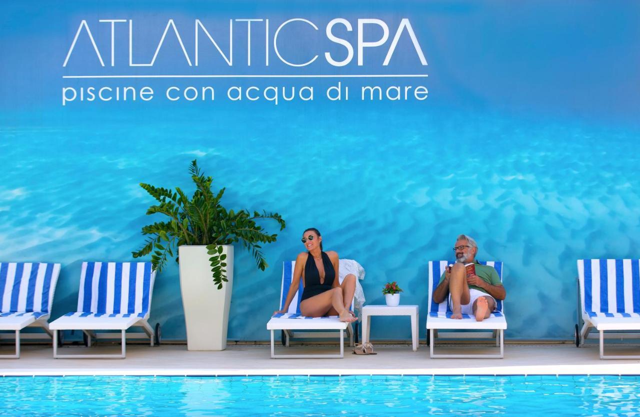 Atlantic Hotel & Spa Riccione Esterno foto
