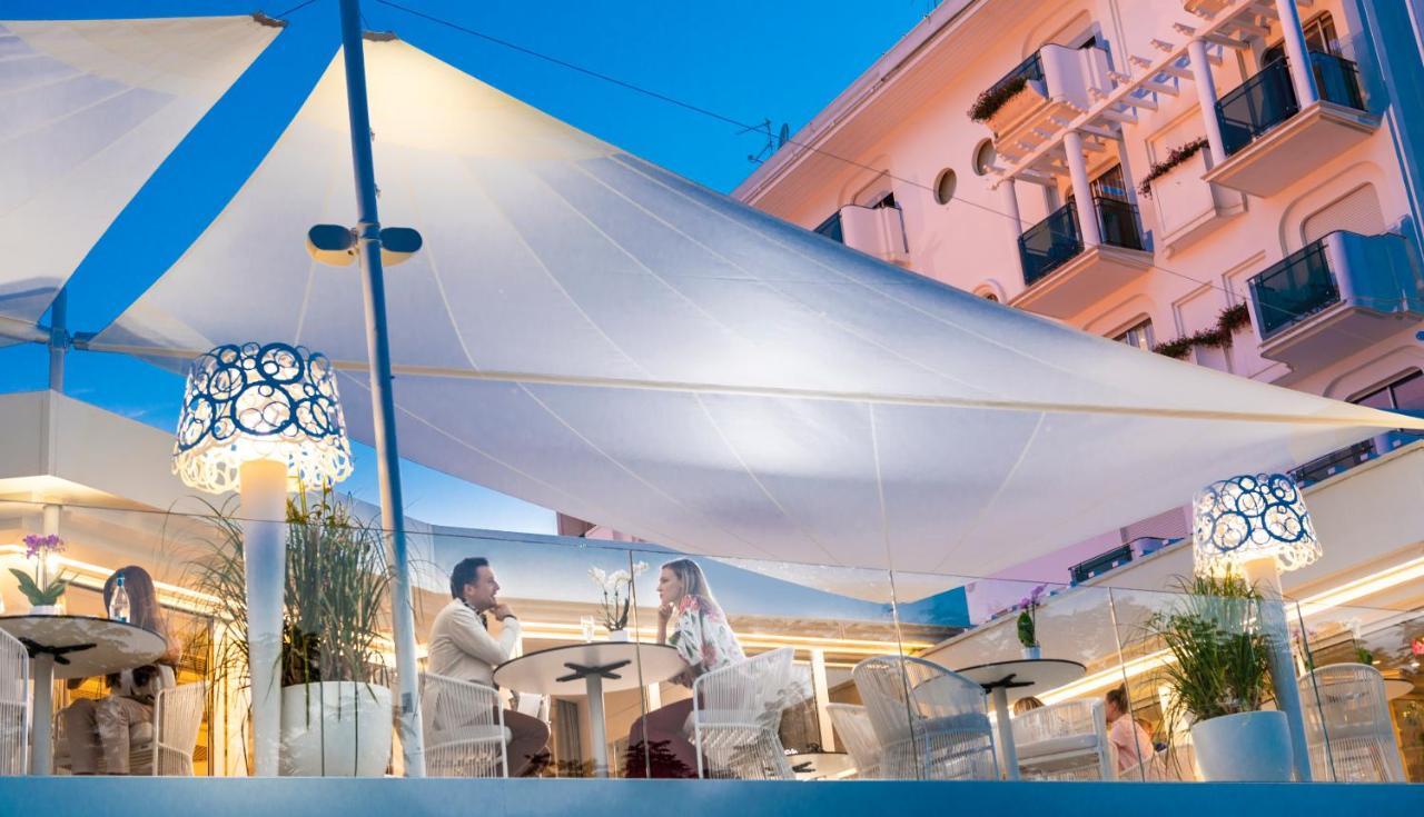 Atlantic Hotel & Spa Riccione Esterno foto