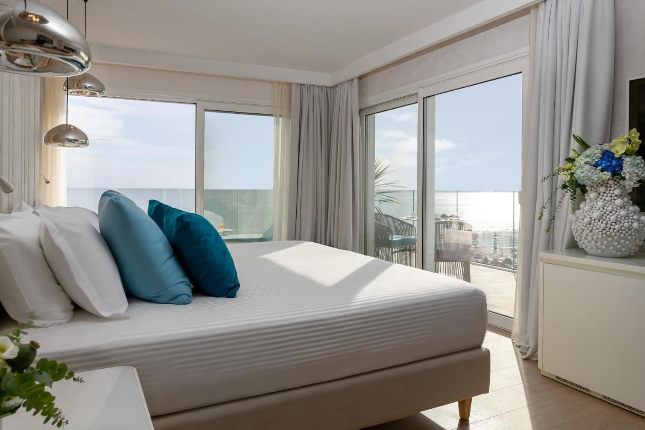 Atlantic Hotel & Spa Riccione Esterno foto