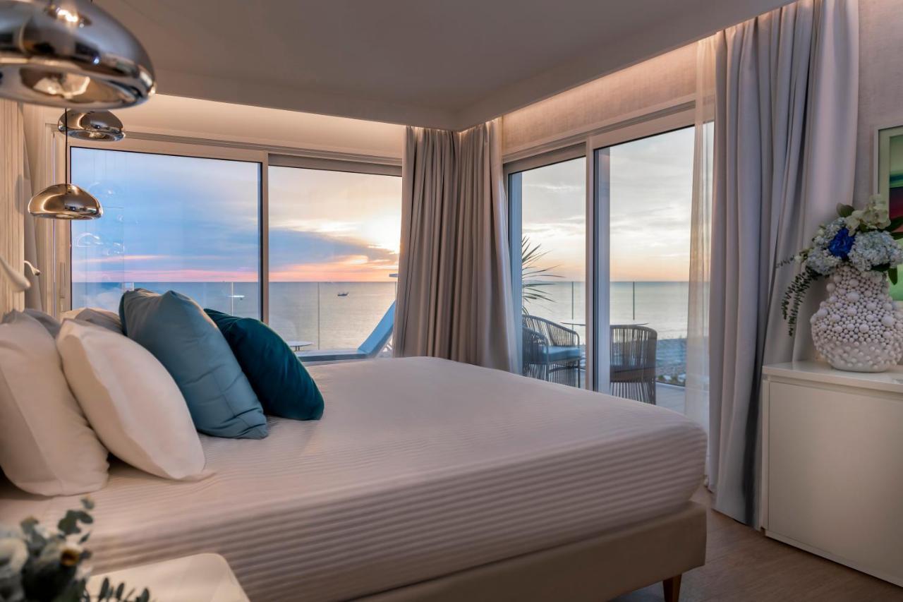Atlantic Hotel & Spa Riccione Esterno foto