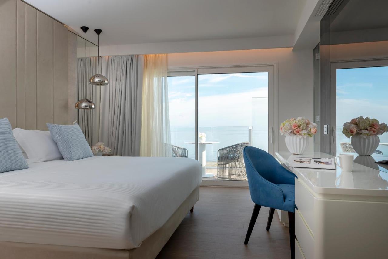 Atlantic Hotel & Spa Riccione Esterno foto