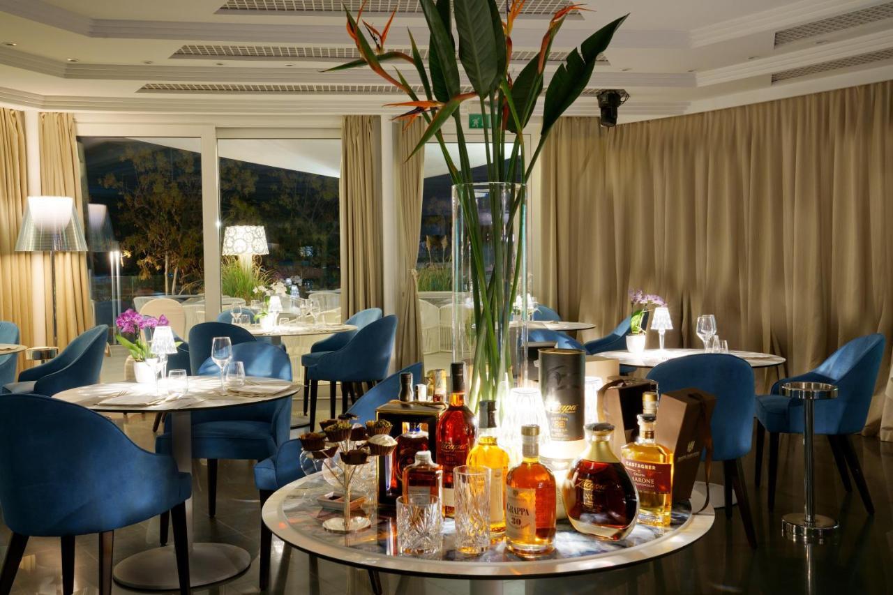 Atlantic Hotel & Spa Riccione Esterno foto