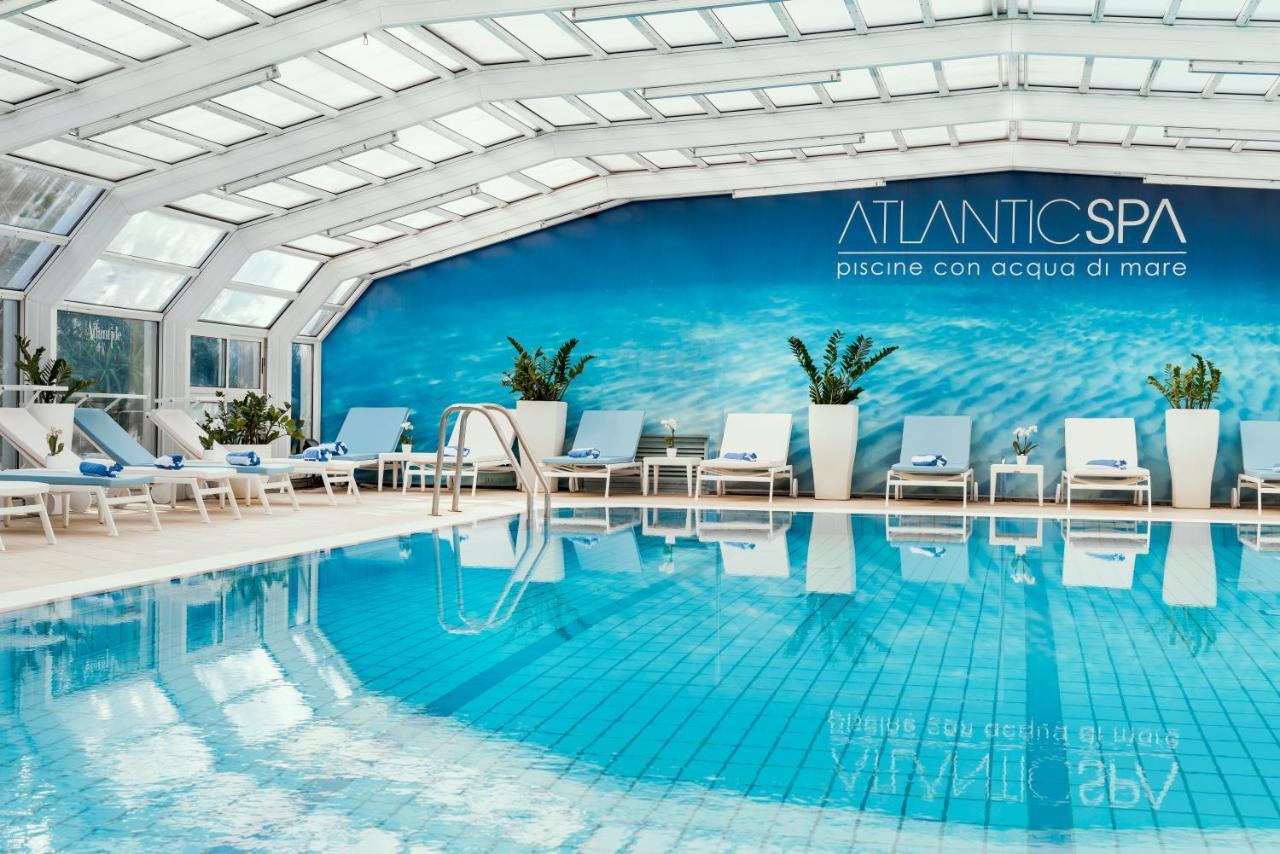 Atlantic Hotel & Spa Riccione Esterno foto