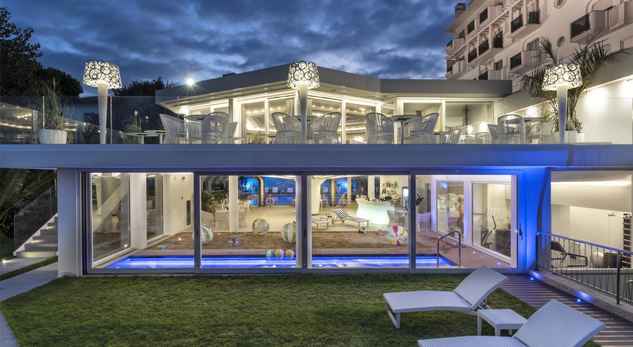 Atlantic Hotel & Spa Riccione Esterno foto