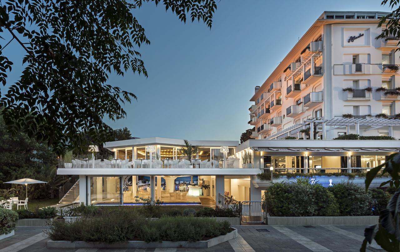 Atlantic Hotel & Spa Riccione Esterno foto