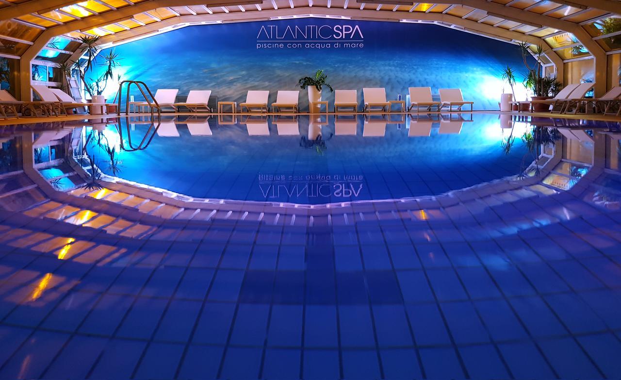 Atlantic Hotel & Spa Riccione Esterno foto