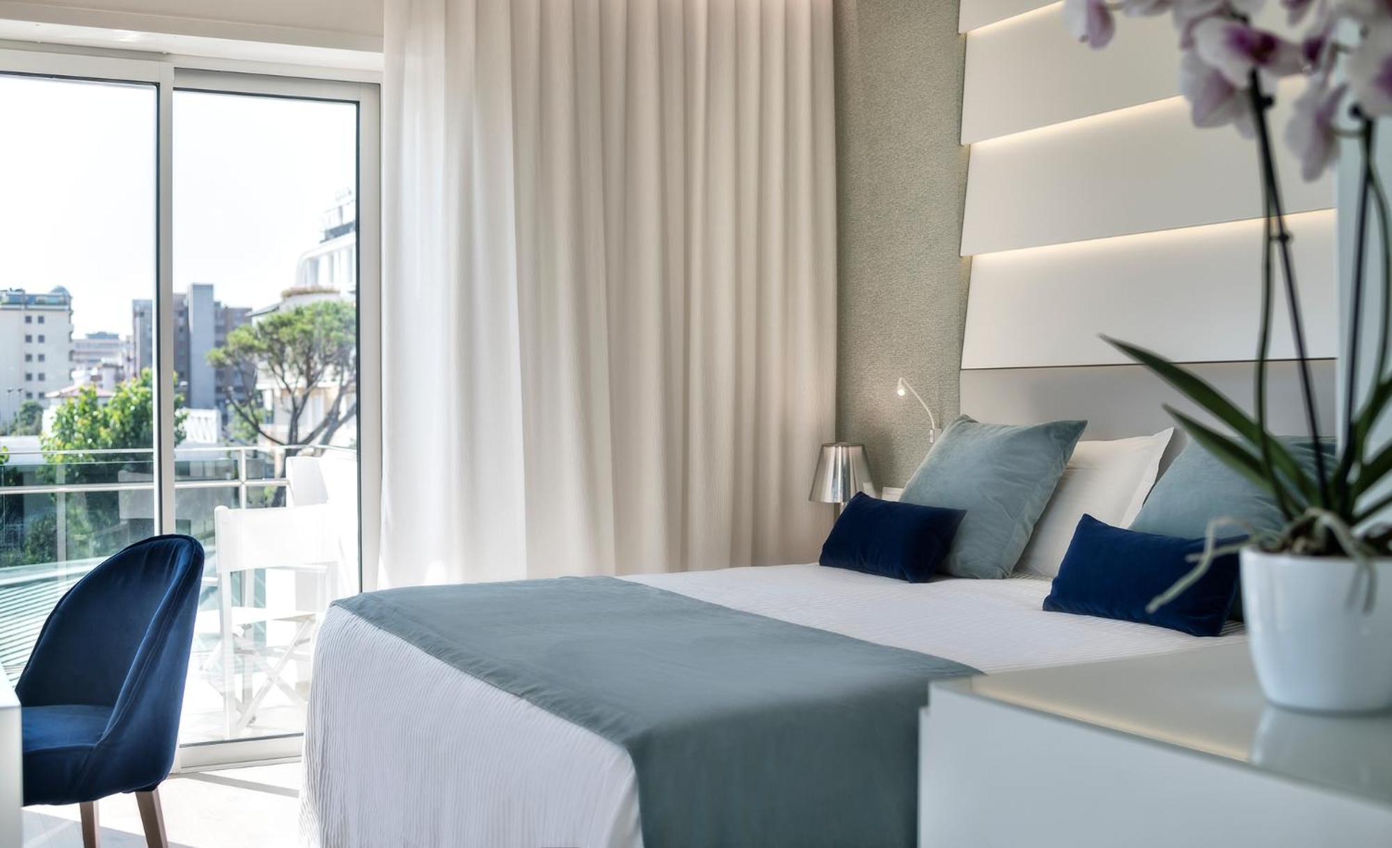 Atlantic Hotel & Spa Riccione Esterno foto